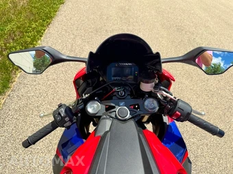 2022 Honda CBR1000RR ABS - miniatura 15