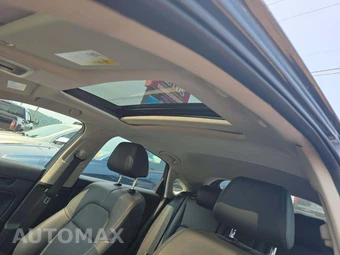 2022 Honda Civic Hatchback EX-L - miniatura 8