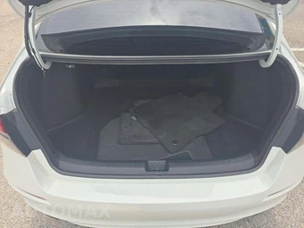 2022 Honda Civic Sedan LX - miniatura 11