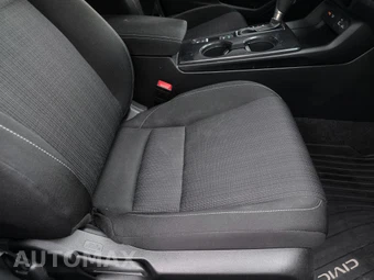 2022 Honda Civic Sedan LX - miniatura 32