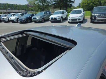 2022 Honda Civic Sedan Touring - miniatura 9