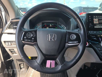 2022 Honda Odyssey Touring 118.1" WB - miniatura 10