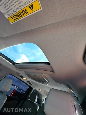 2022 Honda Odyssey Touring 118.1" WB - miniatura 19