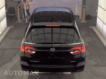 2022 Honda Odyssey Touring 118.1" WB - miniatura 5