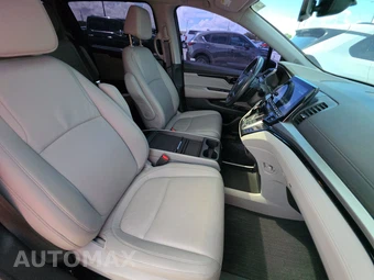 2022 Honda Odyssey Touring 118.1" WB - miniatura 8
