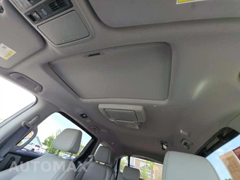 2022 Honda Odyssey Touring 118.1" WB - miniatura 11