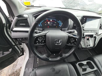 2022 Honda Odyssey Touring 118.1" WB - miniatura 10