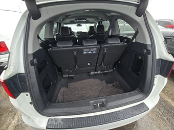 2022 Honda Odyssey Touring 118.1" WB - miniatura 17
