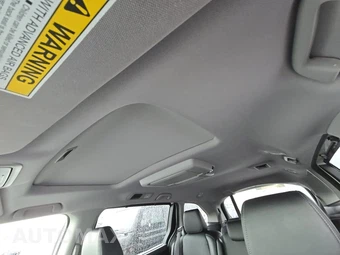 2022 Honda Odyssey Touring 118.1" WB - miniatura 18