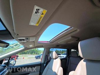 2022 Honda Odyssey Touring 118.1" WB - miniatura 11
