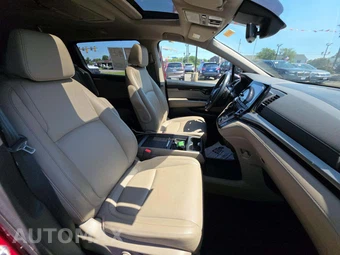2022 Honda Odyssey Touring 118.1" WB - miniatura 19