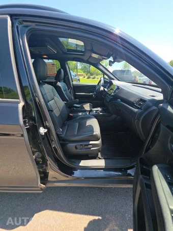 2022 Honda Pilot Black Edition - miniatura 16