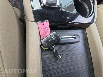 2022 Honda Pilot Elite - miniatura 8