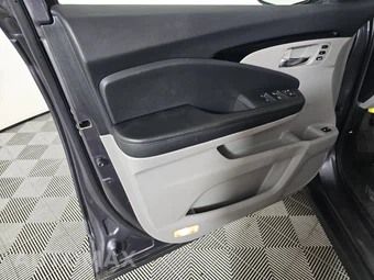 2022 Honda Pilot Touring 8-Passenger - miniatura 9