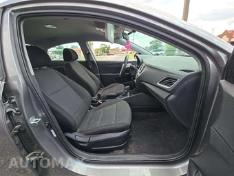 2022 Hyundai Accent SE – miniatura 18