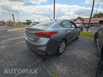 2022 Hyundai Accent SE – miniatura 3