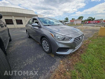2022 Hyundai Accent SE – miniatura 4
