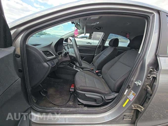 2022 Hyundai Accent SE – miniatura 6
