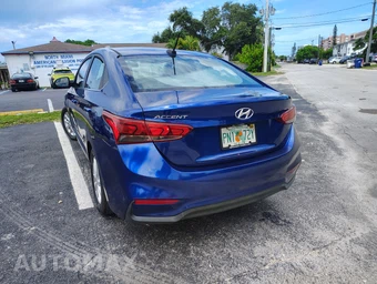2022 Hyundai Accent SEL - miniatura 11