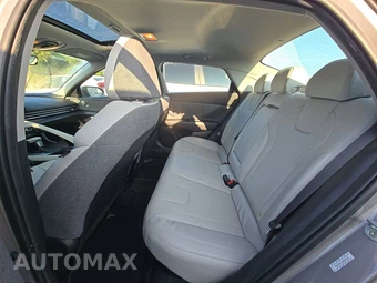 2022 Hyundai Elantra Hybrid Limited - miniatura 13