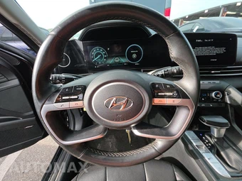 2022 Hyundai Elantra Limited - miniatura 10