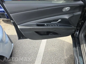2022 Hyundai Elantra Limited - miniatura 9