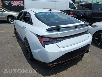 2022 Hyundai Elantra N - miniatura 2