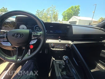 2022 Hyundai Elantra N - miniatura 11