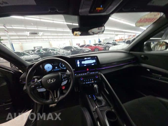 2022 Hyundai Elantra N - miniatura 10