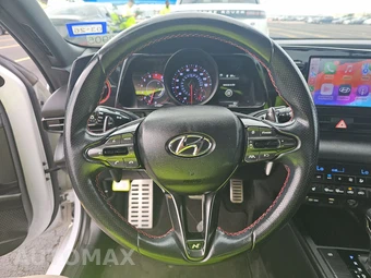 2022 Hyundai Elantra N Line – miniatura 10