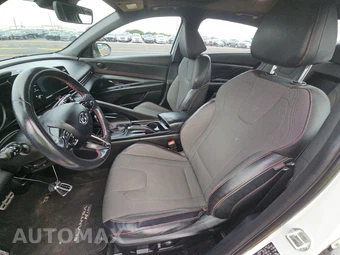 2022 Hyundai Elantra N Line – miniatura 7