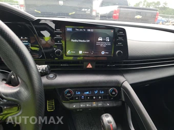 2022 Hyundai Elantra N Line - miniatura 11