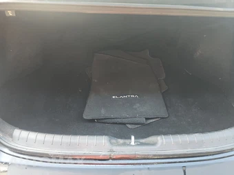 2022 Hyundai Elantra SE - miniatura 16