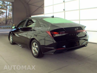 2022 Hyundai Elantra SE - miniatura 6