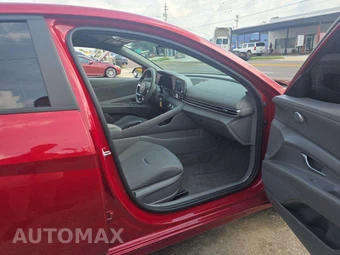 2022 Hyundai Elantra SE - miniatura 18