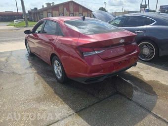 2022 Hyundai Elantra SE - miniatura 2