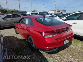 2022 Hyundai Elantra SEL – miniatura 2