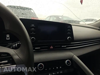 2022 Hyundai Elantra SEL – miniatura 11