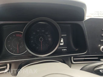 2022 Hyundai Elantra SEL – miniatura 12