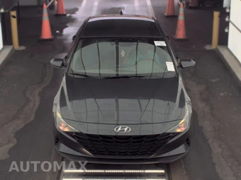 2022 Hyundai Elantra SEL – miniatura 2