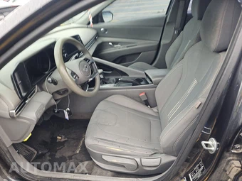 2022 Hyundai Elantra SEL – miniatura 7