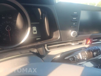 2022 Hyundai Elantra SEL - miniatura 12
