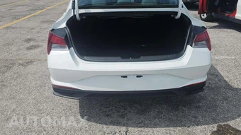 2022 Hyundai Elantra SEL - miniatura 30