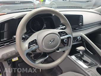 2022 Hyundai Elantra SEL - miniatura 10
