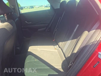 2022 Hyundai Elantra SEL – miniatura 13