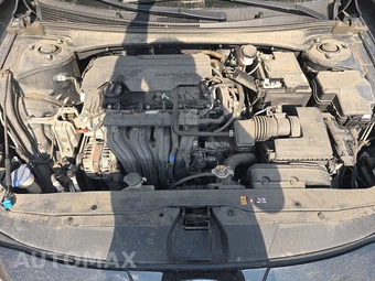 2022 Hyundai Elantra SEL - miniatura 15