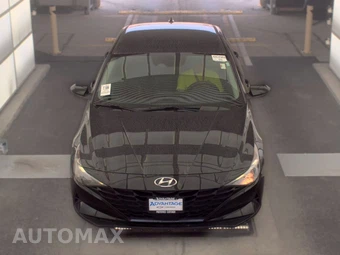 2022 Hyundai Elantra SEL - miniatura 2