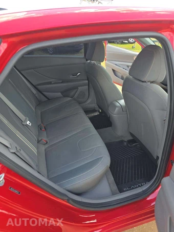 2022 Hyundai Elantra SEL – miniatura 13