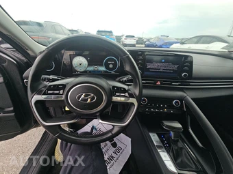 2022 Hyundai Elantra SEL - miniatura 11