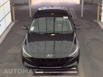 2022 Hyundai Elantra SEL - miniatura 2